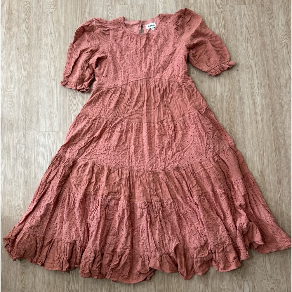 Pinkblush eyelet tiered midi dress nwot - Picture 7 of 8